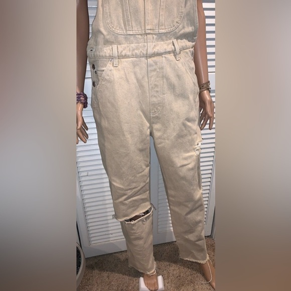 Vintage Palmetto Tan Jean distressed overalls women’s medium - Picture 4 of 11